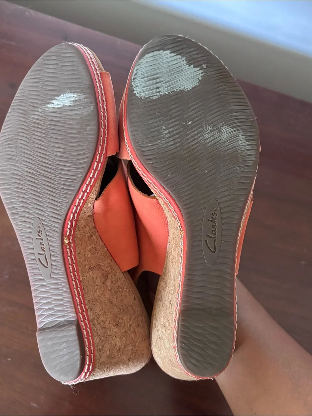 Clarks helio float Women's Orange Suede Wedge Sandals size 8 euc strap closure